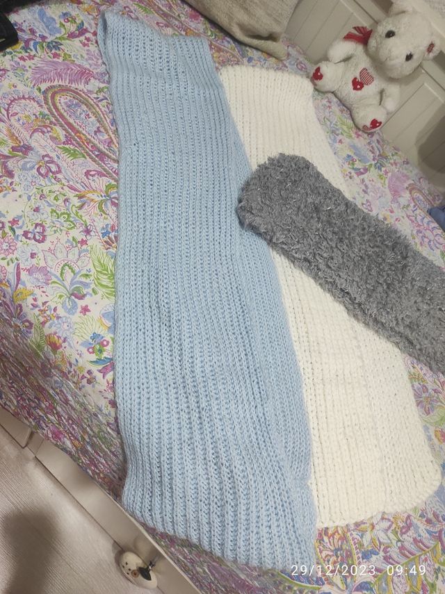 Lote de tres bufandas de lana