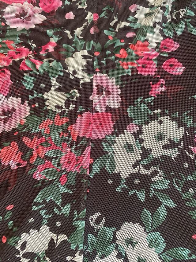 Vestido flores Stradivarius