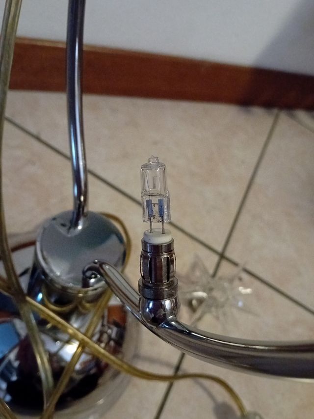 Lampada da tavolo vintage aculeo mancante