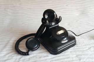 Teléfono antiguo