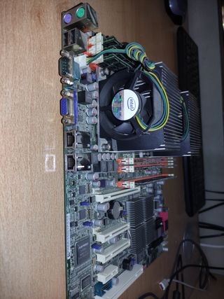 Placa base servidor + 2 CPU XEON + 48 GB RAM