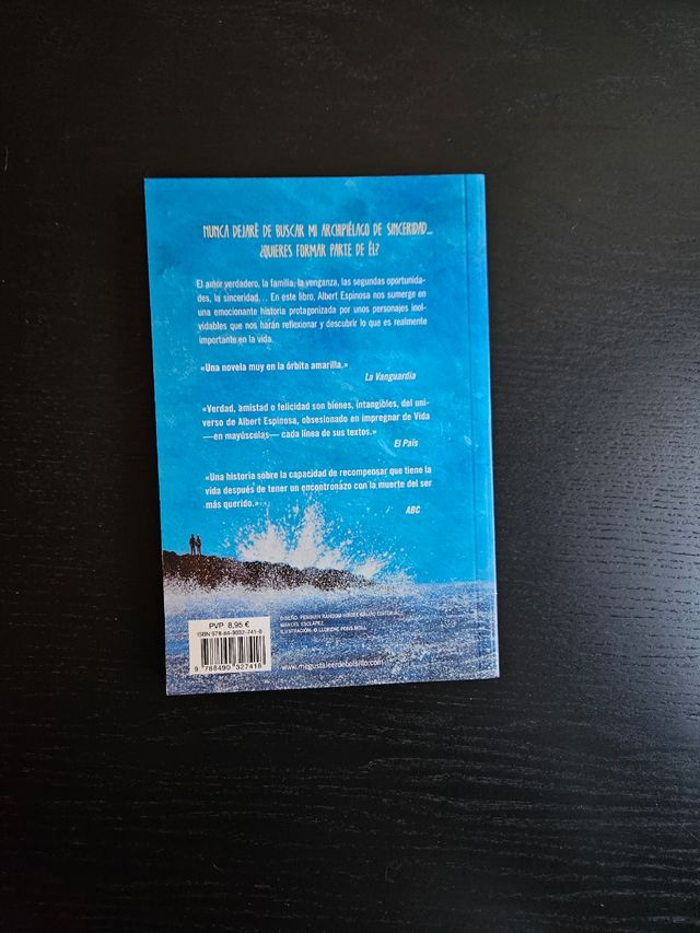 Libro - Brújulas que buscan sonrisas...