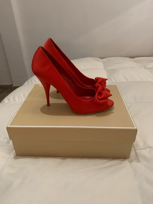 Zapatos rojos raso fiesta zara T38