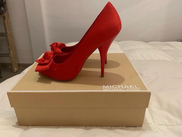 Zapatos rojos raso fiesta zara T38