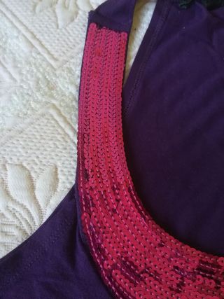 Top morado con lentejuelas, S, Jennifer