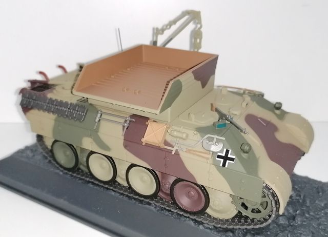 TANQUE BERGEPANTHER ALTAYA ESCALA 1:43