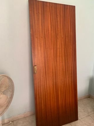3 Puertas de madera de armario