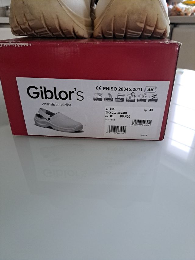 SCARPE ANTINFORTUNISTICHE DA CUCINA