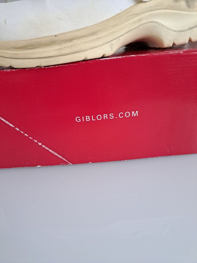 SCARPE ANTINFORTUNISTICHE DA CUCINA