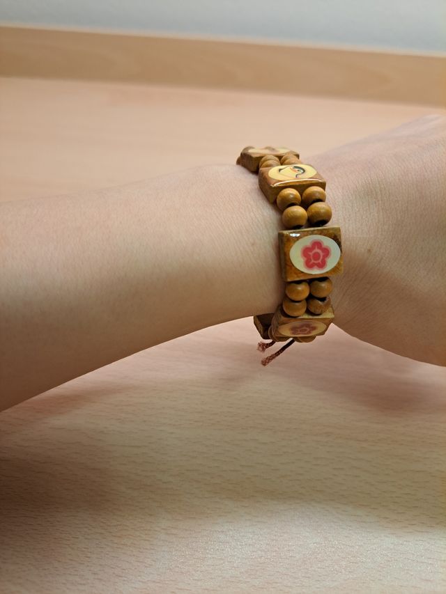 Braccialetto in legno Madagascar 2