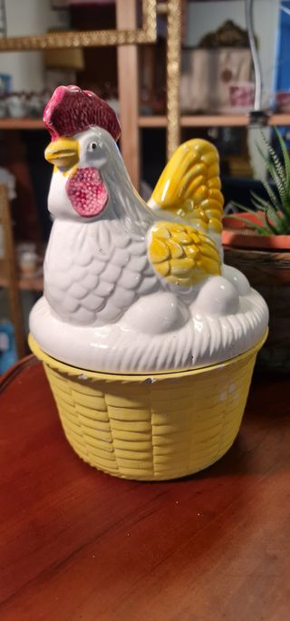 Gallinella d'uovo in ceramica