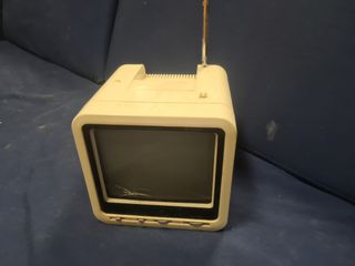 Mini radio televisor