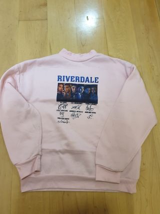 SUDADERA STRANGER THINGS Y RIVERDALE