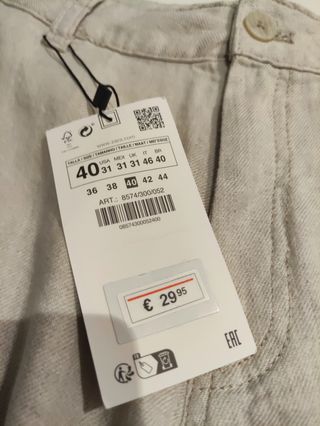 Pantalón corto bermuda Zara cruda 40