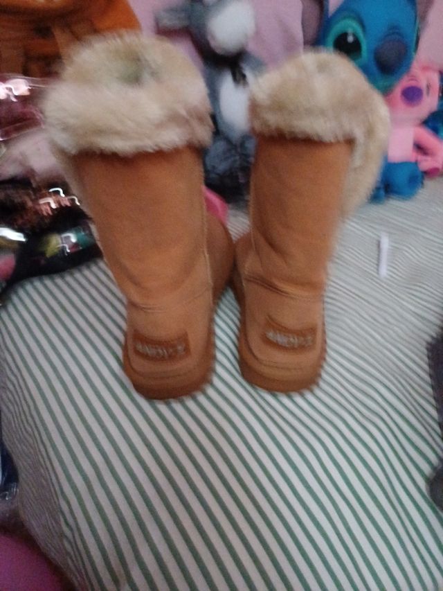 Botas pelo número 39