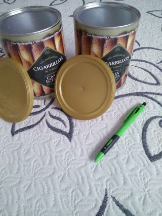 DIY Latas metálicas decoración
