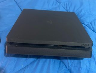 PlayStation 4 Slim