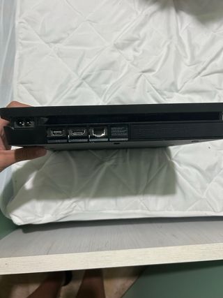 PlayStation 4 Slim
