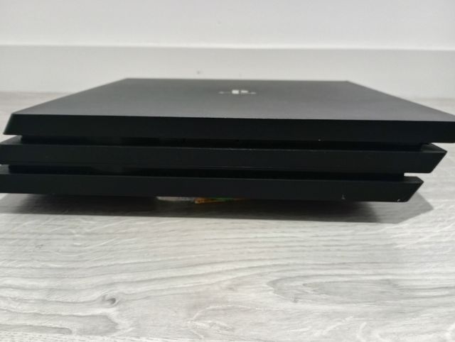 PlayStation PS4 Pro 1 TB