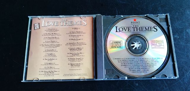 CD The love themes