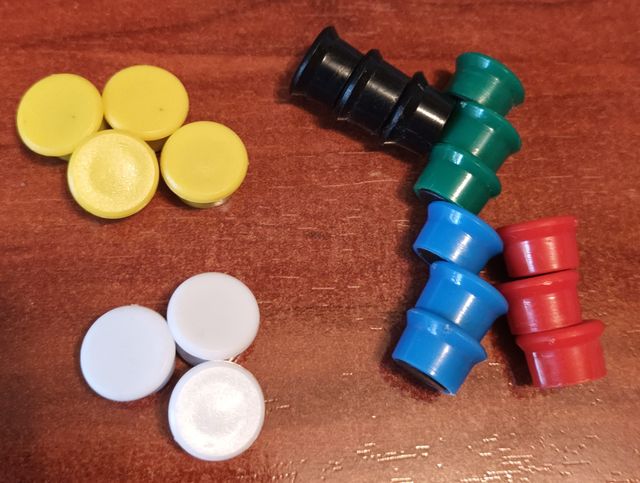 19 imanes de colores redondos 1cm