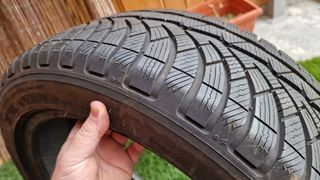 Michelin Pilot Alpin 235/45/18 nieve.