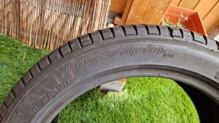 Michelin Pilot Alpin 235/45/18 nieve.