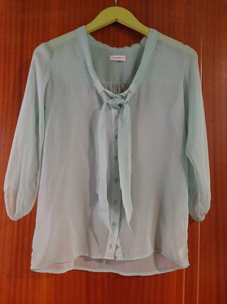 Blusa azul Pull&Bear 