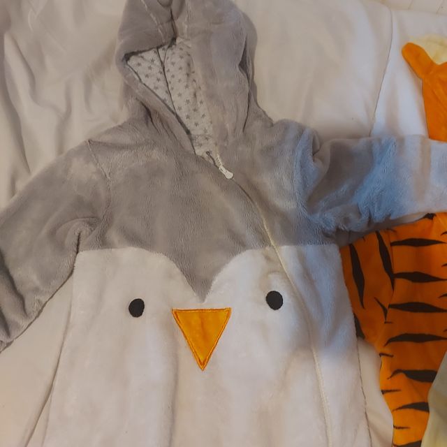 Buzo tiger Disney más buzo pinguino NAVIDAD