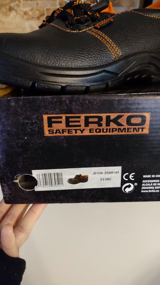 Zapatos de trabajo talla 42