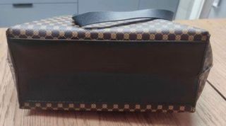 Mala média de Mulher