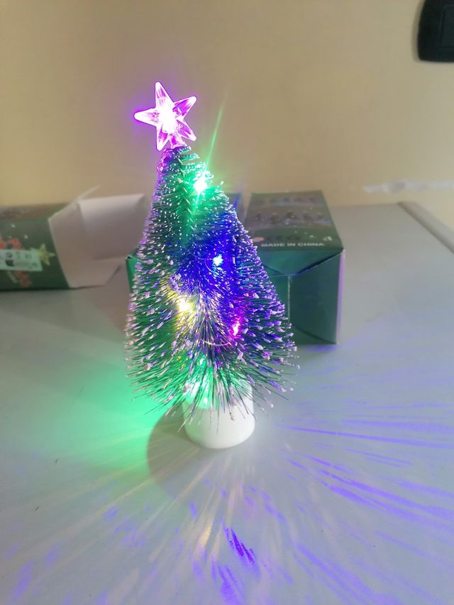 3 mini alberi di natale, luminosi