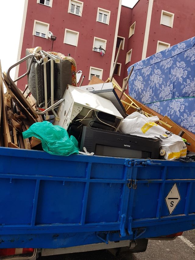 Punto limpio, portes, vaciados..etc