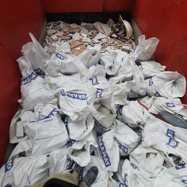 Punto limpio, portes, vaciados..etc