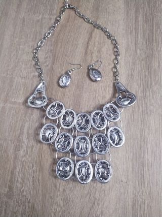 Collar y pendientes bisutería