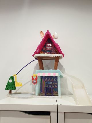 Chalet en la nieve de Enchantimals