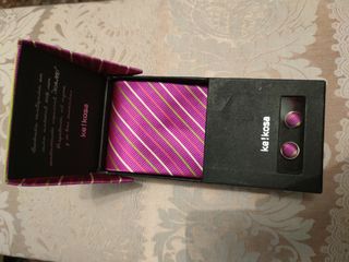 Juego de corbata y gemelos 