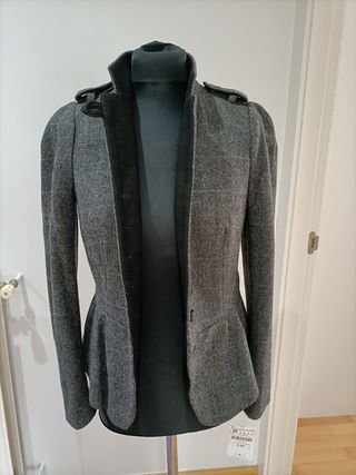 Chaqueta Gris Mujer Zara