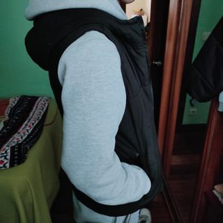 ★Chaleco calentito negro.