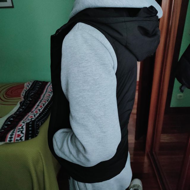 ★Chaleco calentito negro.