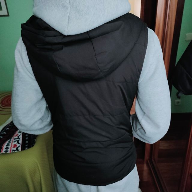 ★Chaleco calentito negro.