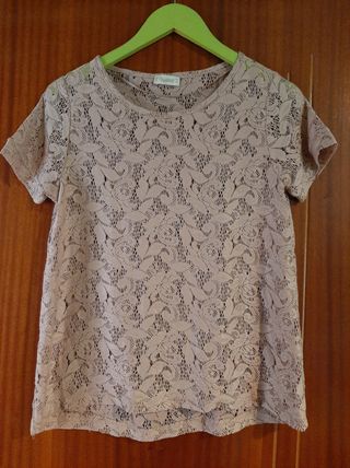 Camiseta puntilla rosa Pull&Bear 