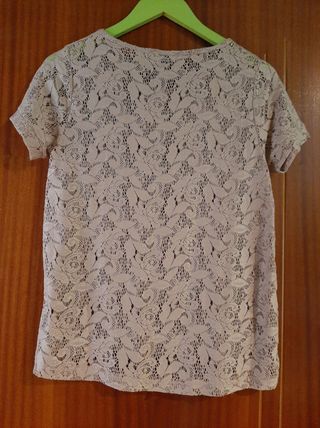 Camiseta puntilla rosa Pull&Bear 