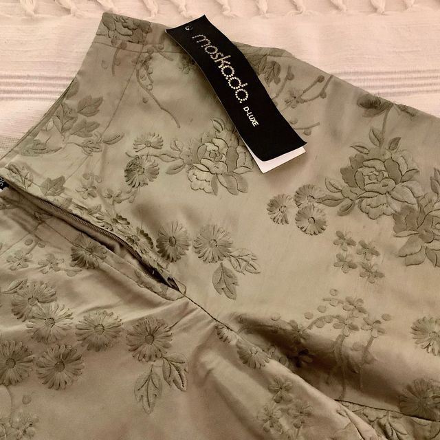 pantalón seda bordada, Moskada. Sin estrenar