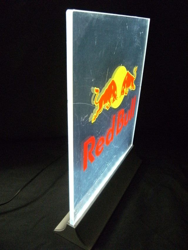 Insegna luminosa da tavolo Red Bull