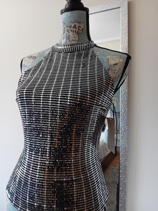 E109-Top plateado fondo negro