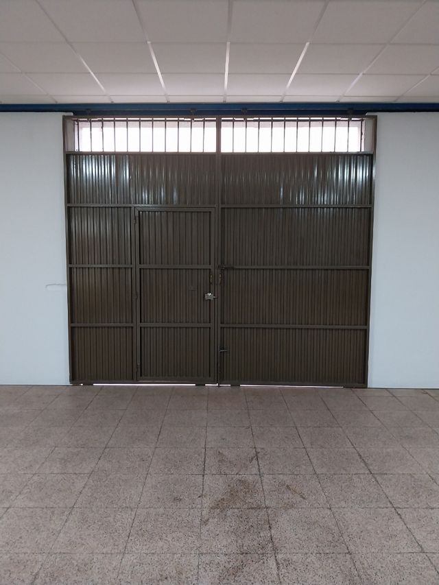 Puerta de corredera para cochera