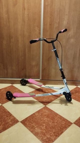 Patinete doble de 3 ruedas 