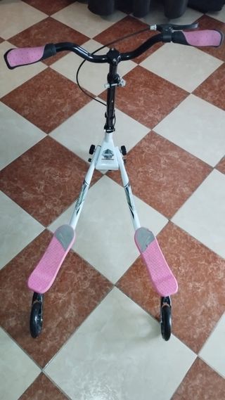 Patinete doble de 3 ruedas 