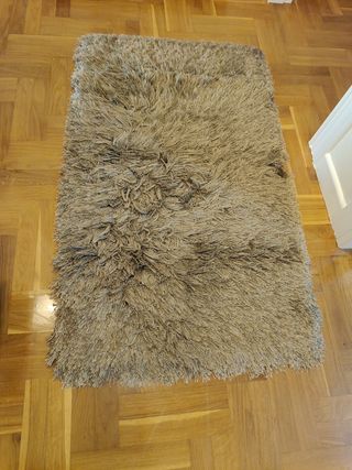 2 alfombras pelo color topo